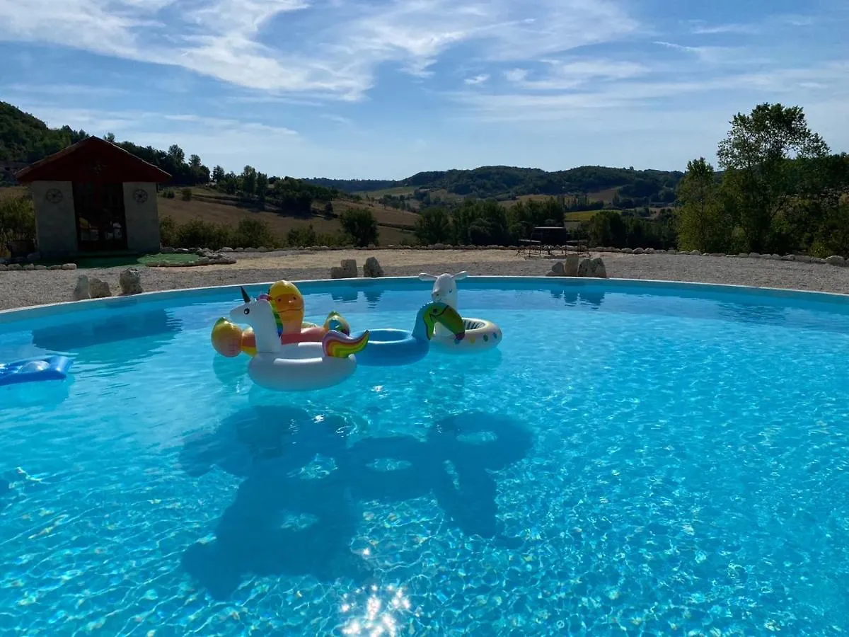 Bed and Breakfast Le Relais De Campagne Trejouls Bed & Breakfast